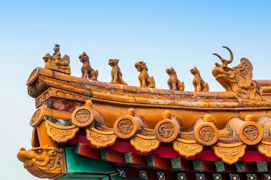 Explore Beijing’s iconic landmarks, including the Forbidden City and Temple of Heaven, on this free walking tour. Wander through historic Hutongs and hidden alleys with expert guides for an authentic experience.